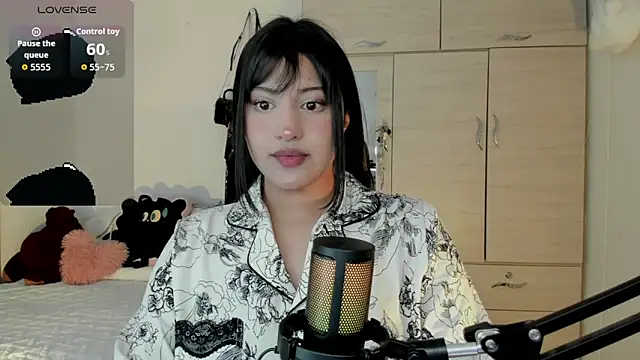 Snapshot of Ju_Kyung chatting on October 6, 12:56 am Ju Kyung online show from October 6, 12:56 am