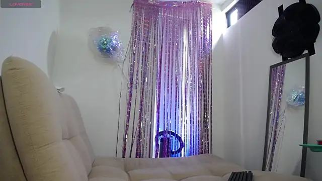 Snapshot of saba_the_courtesan chatting on March 7, 4:33 pm saba the courtesan online show from March 7, 4:33 pm