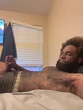 Snapshot of GoodGirlLover13 chatting on February 25, 12:25 am GoodGirlLover13 online show from February 25, 12:25 am