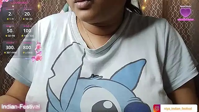 Snapshot of Deshi_Chori chatting on November 5, 3:59 pm Deshi Chori online show from November 5, 3:59 pm