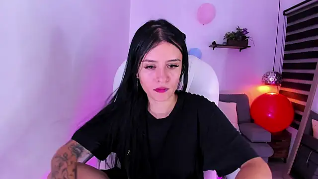 yenny garcia online show from November 11, 6:25 pm