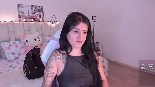 Snapshot of yenny_garcia chatting on June 18, 6:35 pm yenny garcia online show from June 18, 6:35 pm