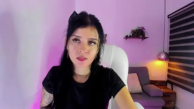 yenny garcia online show from October 1, 6:34 pm