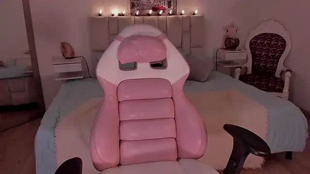 yenny garcia online show from March 12, 6:23 pm