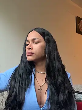 charris stefannia online show from May 6, 4:49 am