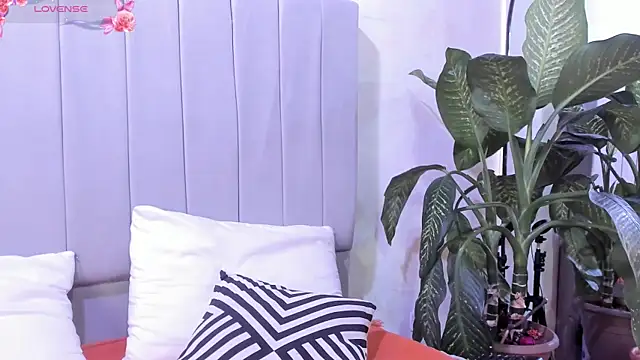 Mindy sweety online show from March 17, 1:39 pm
