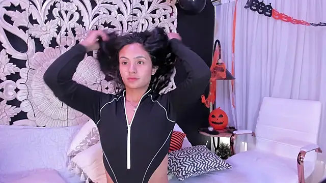 Mindy sweety online show from November 1, 1:05 pm