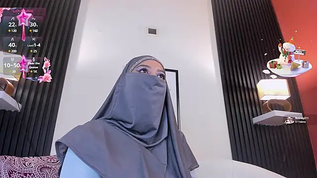 Snapshot of cloe_sirena chatting on March 12, 5:07 pm cloe sirena online show from March 12, 5:07 pm