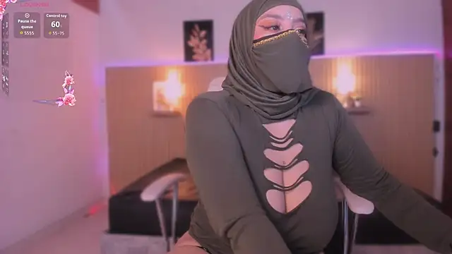 cloe sirena online show from April 12, 1:58 pm