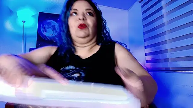 ANAMARIARIOS online show from September 19, 7:51 pm