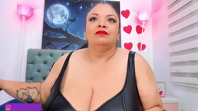 ANAMARIARIOS online show from March 1, 7:59 pm