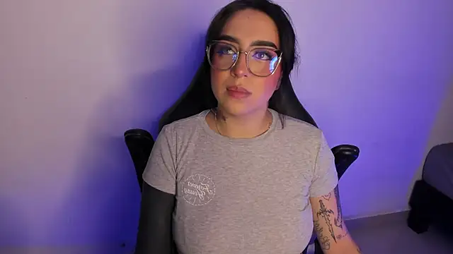 AnnikaMerliahh  online show from October 16, 3:37 am