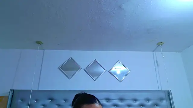 EileenBenzon online show from May 25, 1:32 pm