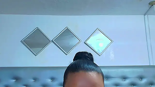 EileenBenzon online show from November 6, 2:43 pm