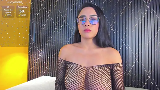 Snapshot of Lil_eva2 chatting on March 10, 7:50 pm Lil eva2 online show from March 10, 7:50 pm