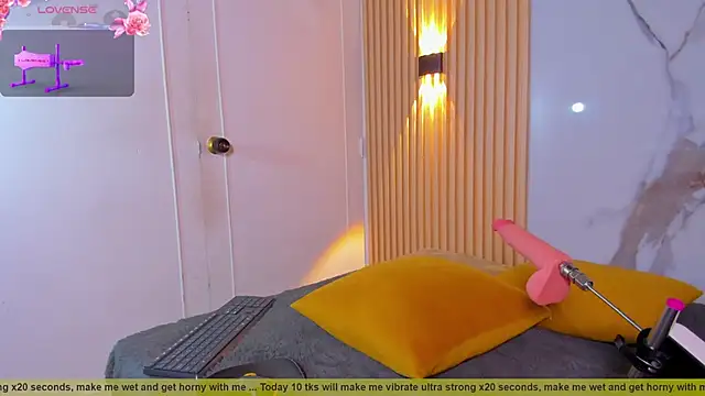Snapshot of Lil_eva2 chatting on September 18, 7:28 pm Lil eva2 online show from September 18, 7:28 pm
