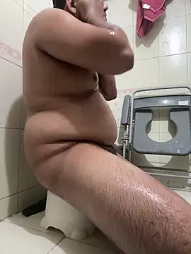 ved240 online show from April 5, 6:36 pm