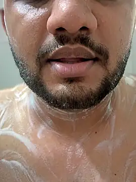 Snapshot of ved240 chatting on October 30, 2:14 pm ved240 online show from October 30, 2:14 pm