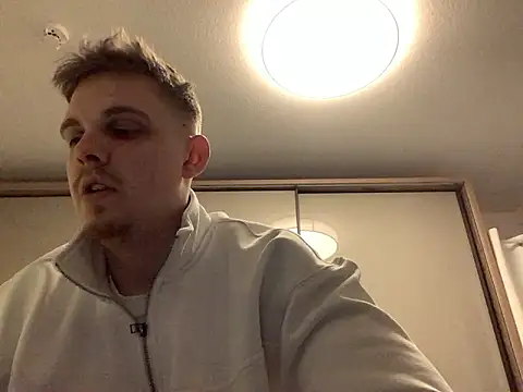 neilho1 online show from February 21, 5:42 pm