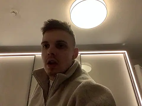 neilho1 online show from December 30, 9:29 pm