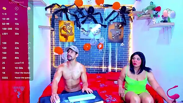 Snapshot of alessandro27yleonora chatting on October 22, 11:20 am alessandro27yleonora online show from October 22, 11:20 am