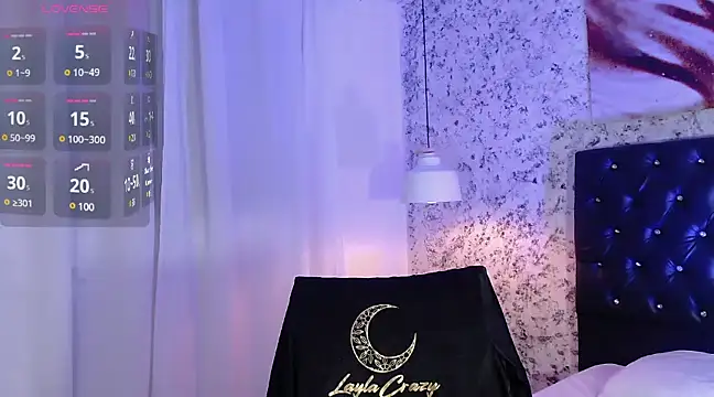 Layla crazybaby  online show from December 30, 8:25 pm