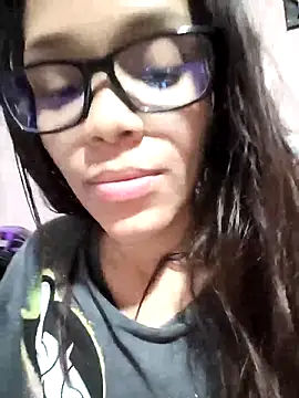 Snapshot of Cositarica_69 chatting on February 10, 5:17 am Cositarica 69 online show from February 10, 5:17 am