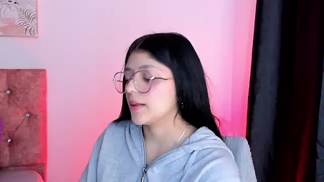 Snapshot of lana_dol chatting on March 15, 12:13 pm lana dol online show from March 15, 12:13 pm
