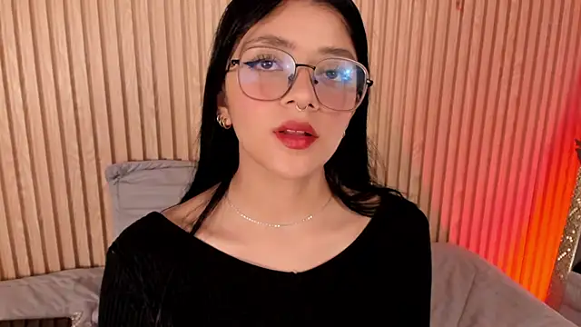 lana dol online show from December 19, 1:24 pm