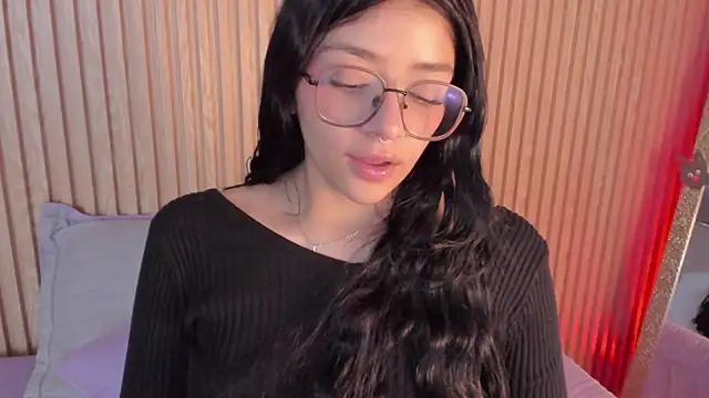 Snapshot of lana_dol chatting on November 25, 1:22 pm lana dol online show from November 25, 1:22 pm