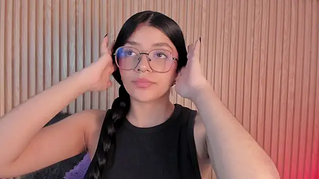 Snapshot of lana_dol chatting on November 6, 1:15 pm lana dol online show from November 6, 1:15 pm