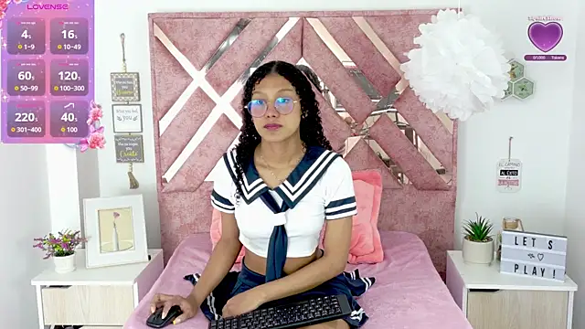 allis0n ik online show from November 11, 9:04 am