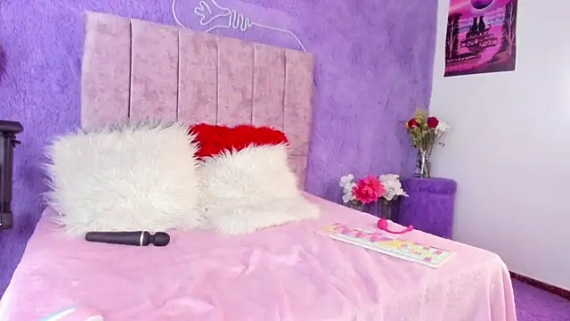 allis0n ik online show from March 18, 10:17 am