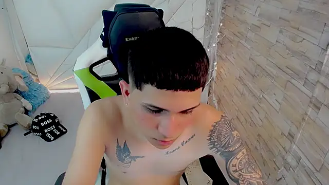 Brayan lopezz online show from March 17, 3:50 pm