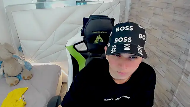 Brayan lopezz online show from March 18, 12:50 pm