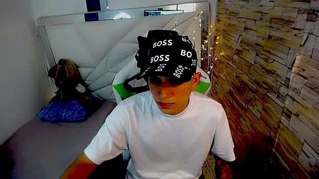 Brayan lopezz online show from March 17, 12:46 pm