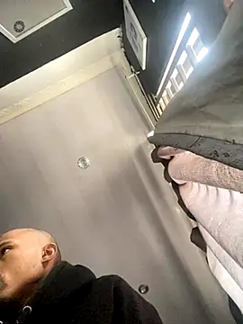 BlueIceCube online show from November 7, 6:07 am