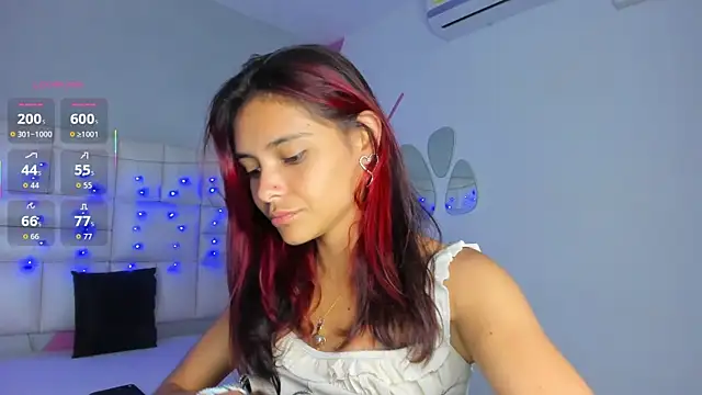 Snapshot of Salome_rouse1 chatting on September 10, 8:41 pm Salome rouse1 online show from September 10, 8:41 pm