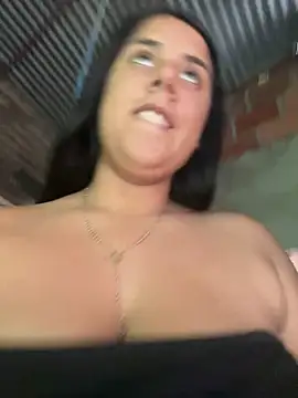 andreinabigtits online show from March 4, 7:11 pm