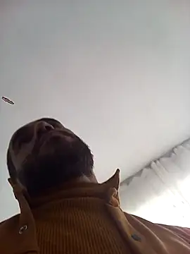 Snapshot of Atabey_65 chatting on November 4, 8:18 am Atabey 65 online show from November 4, 8:18 am