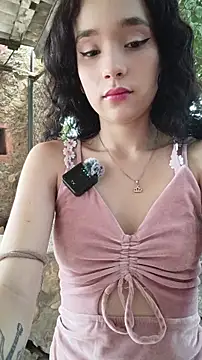 sweet outdoor charm online show from April 9, 3:18 pm