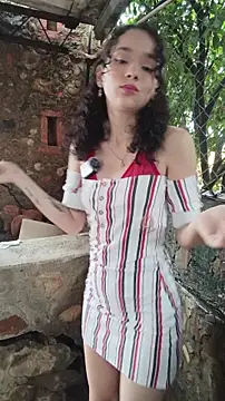 sweet outdoor charm online show from April 18, 2:52 pm