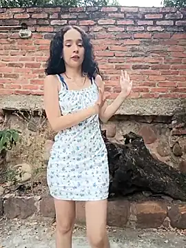 sweet outdoor charm online show from March 25, 7:57 pm