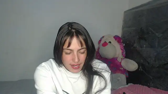 skinny sweet2411 online show from March 28, 11:06 pm