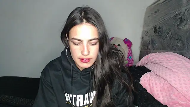 skinny sweet2411 online show from January 17, 4:38 am