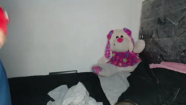 skinny sweet2411 online show from February 6, 11:12 pm