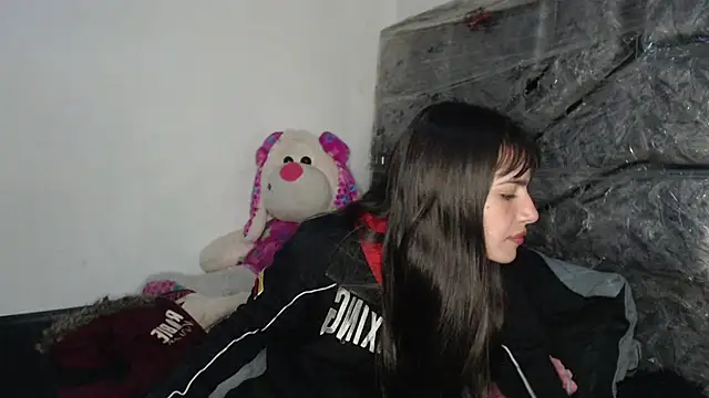 skinny sweet2411 online show from February 18, 3:37 am