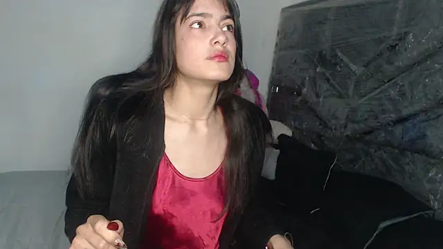 skinny sweet2411 online show from April 13, 7:34 am