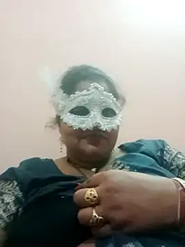 seemi bhabhi online show from February 25, 7:06 pm