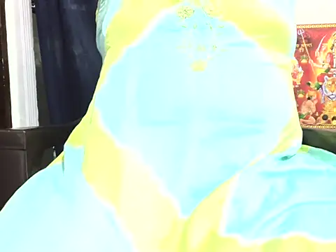 Snapshot of seemi_bhabhi chatting on February 24, 6:14 am seemi bhabhi online show from February 24, 6:14 am